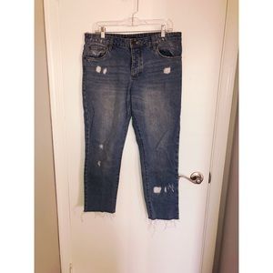 STS Blue - Cropped‎ Distressed Jeans